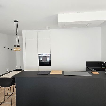 New Spacious Two Bedroom Center With Parking, Near Public Transport Люксембург Экстерьер фото